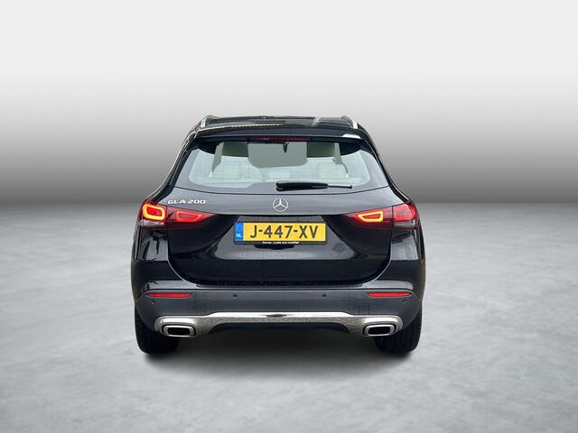Mercedes-Benz GLA-KLASSE 200 Business Solution Luxury Beige Leer | Panoramadak | Cruise Control