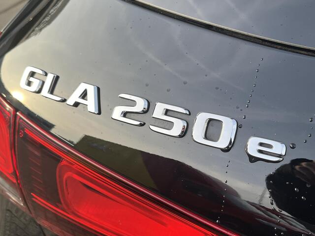 Mercedes-Benz GLA-KLASSE 250 e AMG Line