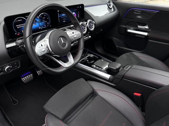 Mercedes-Benz GLA-KLASSE 220 d AMG PANO SFEER | ZO GOED ALS NIEUW !