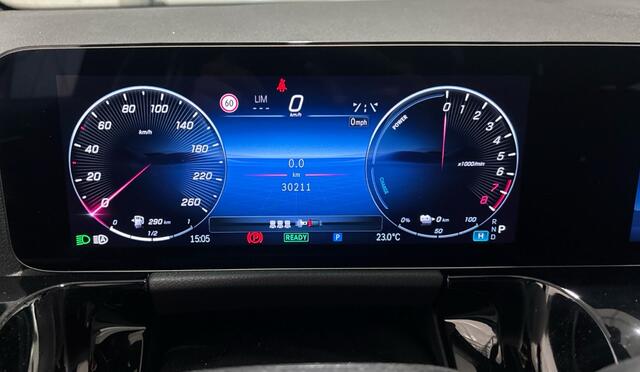 Mercedes-Benz GLA-KLASSE 250 e Business Line Hybride Stoelverwarming/Camera/2 set velgen.