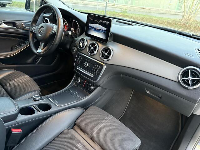 Mercedes-Benz GLA-KLASSE 250 Premium Plus | Trekhaak | BTW | Keyless | Automaat