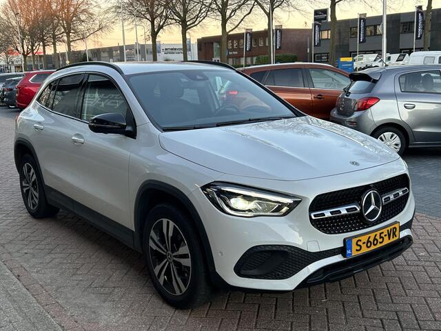 Mercedes-Benz GLA-KLASSE 250 e Business Solution Luxury Limited | Dealeronderhouden!