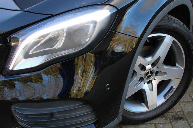 Mercedes-Benz GLA-KLASSE 180 122pk Business Solution AMG Automaat | Camera | Navigatie | Elektrische achterklep | Stoelverwarming
