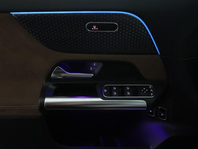 Mercedes-Benz GLA-KLASSE 250 e AMG Plug-In Hybride Panoramadak | Navigatie | MBUX wide screen | Parking support | Inclusief 24 maanden Mercedes-Benz Certified garantie voor Europa.