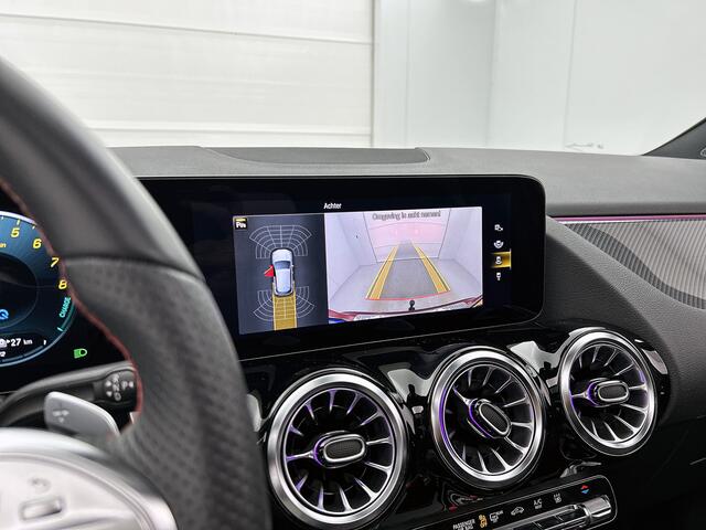 Mercedes-Benz GLA-KLASSE 250 e AMG Plug-In Hybride Panoramadak | 5 spaaks lichtmetalen velgen | elect. bed. Voorstoelen met memory | Trekhaak wegklapbaar | Navigatie | Parkig support met camera achter Inclusief 24 maanden Mercedes-Benz Certified garantie voor Europa.