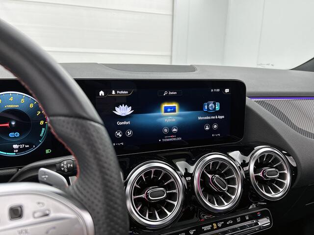 Mercedes-Benz GLA-KLASSE 250 e AMG Plug-In Hybride Panoramadak | 5 spaaks lichtmetalen velgen | elect. bed. Voorstoelen met memory | Trekhaak wegklapbaar | Navigatie | Parkig support met camera achter Inclusief 24 maanden Mercedes-Benz Certified garantie voor Europa.