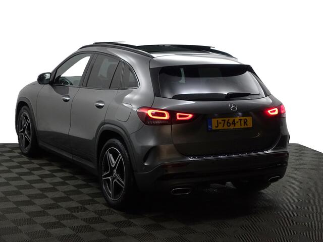 Mercedes-Benz GLA-KLASSE 200 Business Solution AMG Aut- Memory Seats, Panoramadak, Carbon, Sfeerverlichting, Carplay, Android Auto