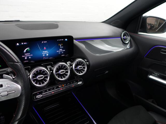 Mercedes-Benz GLA-KLASSE 200 Business Solution AMG Aut- Memory Seats, Panoramadak, Carbon, Sfeerverlichting, Carplay, Android Auto