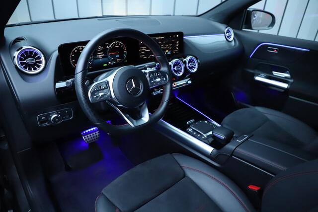 Mercedes-Benz GLA-KLASSE 250e AMG | 218PK | Sfeerverlichting | Led | Stoelverwarming | Standkachel | Widescreen | Carplay | Clima | 2022.