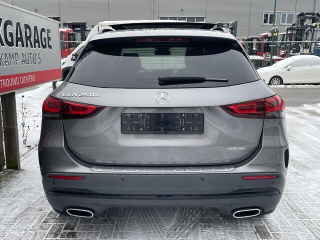 Mercedes-Benz GLA-KLASSE 250 e AMG Line 20"/Panoramadak/Memory stoel l+r/Matrix LED/Keyless/Sfeerverlichting/Stoelverwarming/Camera/Elektrische klep