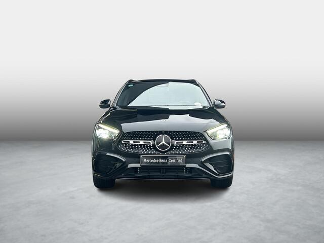 Mercedes-Benz GLA-KLASSE 250 e Star Edition AMG Line | Memory | Panoramadak | Trekhaak | Stoelverwarming | Sfeerverlichting