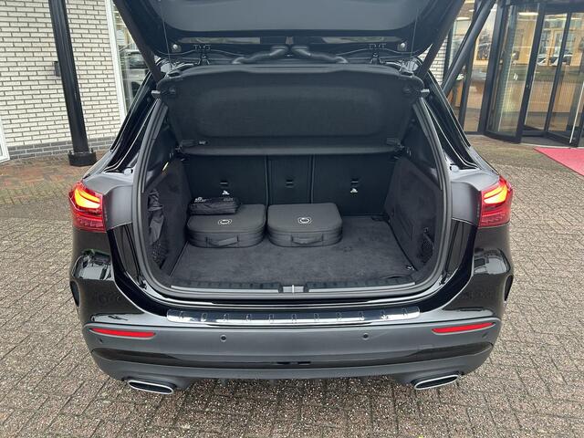 Mercedes-Benz GLA-KLASSE 250 e Star Edition AMG Line | Memory | Panoramadak | Trekhaak | Stoelverwarming | Sfeerverlichting