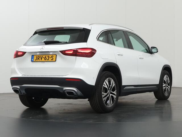 Mercedes-Benz GLA-KLASSE 250 e Luxury Line | Trekhaak | Winter pakket | Elektrische achterklep |