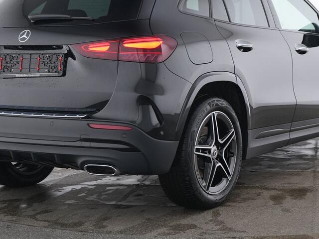 Mercedes-Benz GLA-KLASSE 250 e AMG Nightpakket Plug-In Hybride | Panoramadak | Keyless Go |Stuur en Stoelverwarming | Sfeerverlichting | Parkeerpakket met Camera | Inclusief 24 maanden Mercedes-Benz Certified garantie voor Europa.