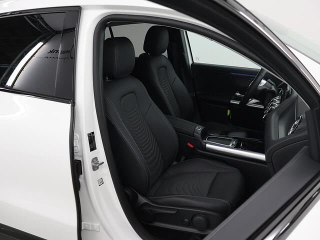 Mercedes-Benz GLA-KLASSE 250 e Star Edition Luxury Line | Night | Dakrails | Getint glas | Achteruitrijcamera | Stoelverwarming | Sfeerverlichting |