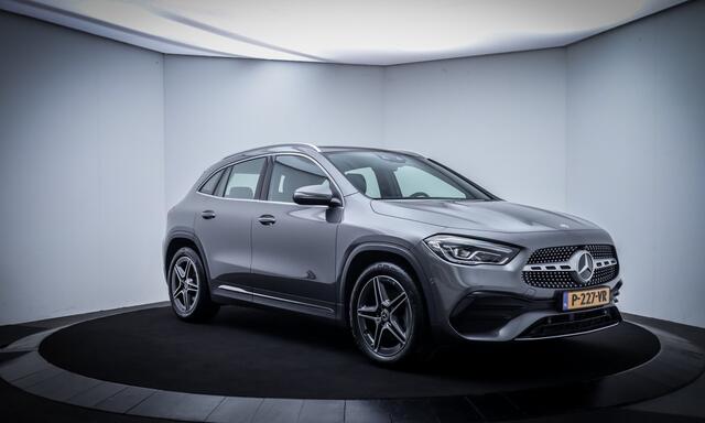 Mercedes-Benz GLA-KLASSE 250 4MATIC AMG Line PANO | AMBIANCE LIGHT | CAMERA | CARPLAY | STOELVERW | NAVI | DAB | ELEK KLEP | LMV 19''