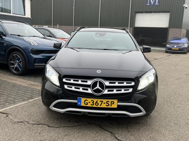 Mercedes-Benz GLA-KLASSE 180 Premium Plus Stoelverwarming | Climate Control | Camera | Top onderhouden | 12 maanden BOVAG-garantie