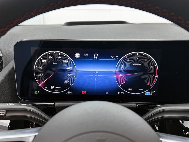 Mercedes-Benz GLA-KLASSE 180 Business Solution AMG | Premium Plus pakket | Trekhaak | Nightpakket | GUARD 360 ° Vehicle protection Plus | Smartphone integratie | Head-up display | 360°-camera | MULTIBEAM LED | Augmented Reality navigatie |