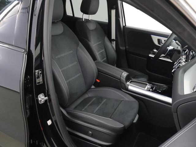 Mercedes-Benz GLA-KLASSE 250 e AMG Line | Panoramadak | Trekhaak | 20 inch | Night pakket |