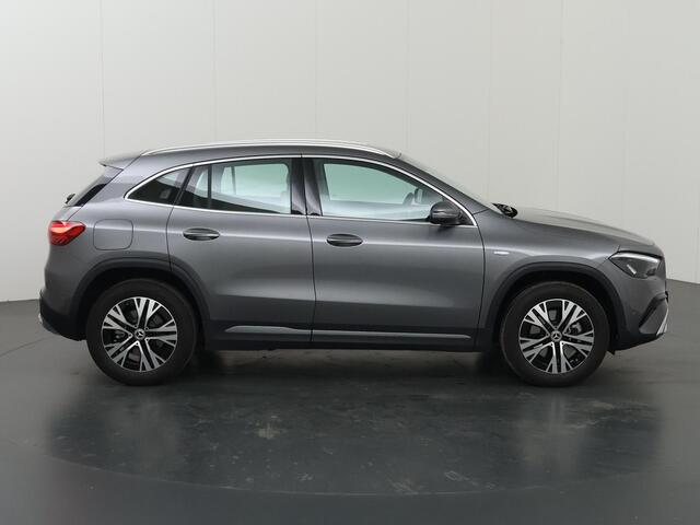 Mercedes-Benz GLA-KLASSE 250 e Luxury Line | Trekhaak | Winter pakket | Beige bekleding |