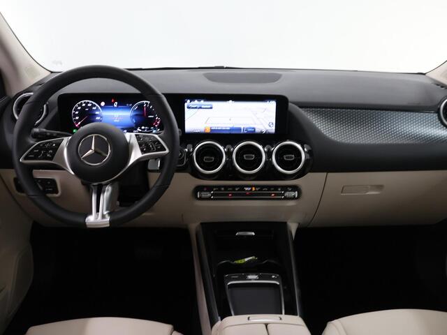 Mercedes-Benz GLA-KLASSE 250 e Luxury Line | Trekhaak | Winter pakket | Beige bekleding |