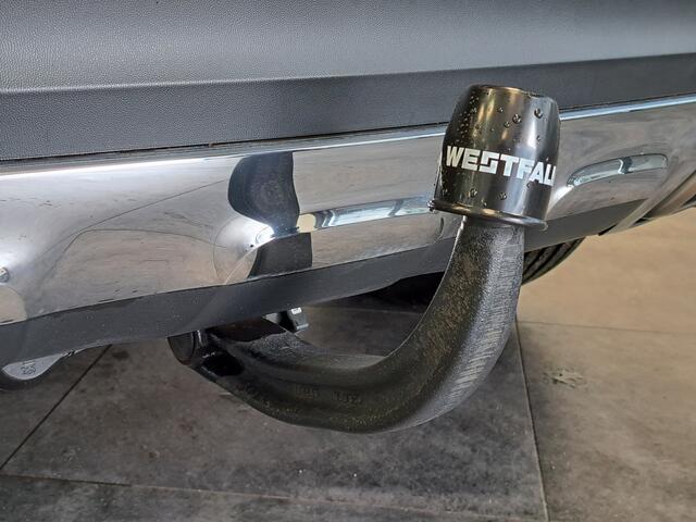 Mercedes-Benz GLA-KLASSE 180 Business Solution AMG Panoramadak Clima Cruise Navigatie camera 18"LM