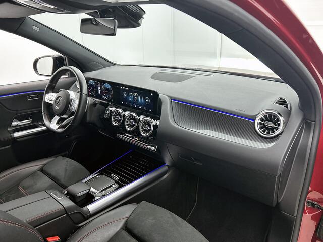 Mercedes-Benz GLA-KLASSE 200 Business Solution AMG 5 spaaks lichtmetalen velgen | Navigatie | MBUX wide screen | Parking support met camera achter | Trekhaak | Inclusief 24 maanden MB Certified garantie voor Europa.