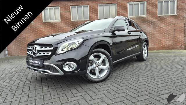 Mercedes-Benz GLA-KLASSE 180 Premium Plus