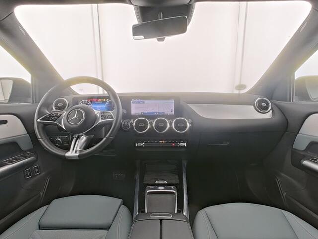 Mercedes-Benz GLA-KLASSE 250 e Plug-In Hybride Trekhaak | Night Pakket | Distronic | MultiBeam Led Koplampen | Achteruitrijcamera. Inclusief 24 maanden MB Certified garantie voor Europa.