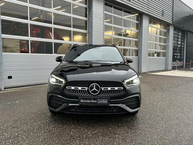Mercedes-Benz GLA-KLASSE 250 e Business Solution AMG Limited | Memory | Panoramadak | sfeerverlichting