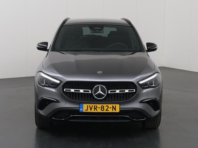 Mercedes-Benz GLA-KLASSE 250 e Luxury Line | Trekhaak | Night pakket | Apple carplay |