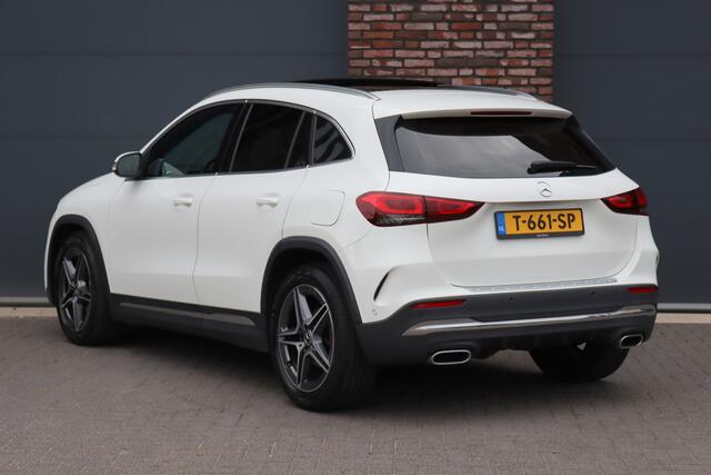 Mercedes-Benz GLA-KLASSE 200 Business Solution AMG Line | Panoramadak | Augmented Reality | Widescreen | Stoelverwarming | Cruise Control | Zitcomfortpakket | High Perf LED | Android Auto/Apple Carplay |