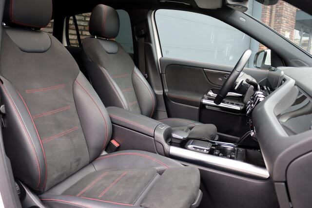 Mercedes-Benz GLA-KLASSE 200 Business Solution AMG Line | Panoramadak | Augmented Reality | Widescreen | Stoelverwarming | Cruise Control | Zitcomfortpakket | High Perf LED | Android Auto/Apple Carplay |