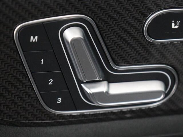 Mercedes-Benz GLA-KLASSE 250e AMG Limited | Panoramadak | Trekhaak | Adaptive cruise | Stoelverwarming | Memory | Matrix LED | Leder/Alcantara | Navigatie | Camera | Sfeerverlichting | PHEV | Plug In