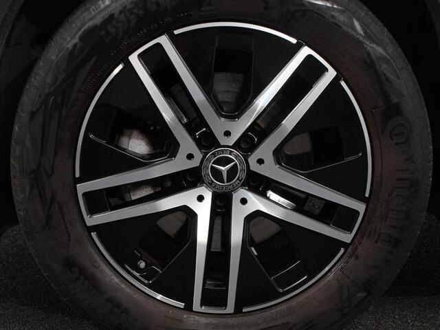 Mercedes-Benz GLA-KLASSE 200 Progressive | Climate control | Parkeersensoren | Apple carplay/ Andriod auto | Verwarmde voorstoelen | LED | Achteruitrijcamera | Adeptive cruise control