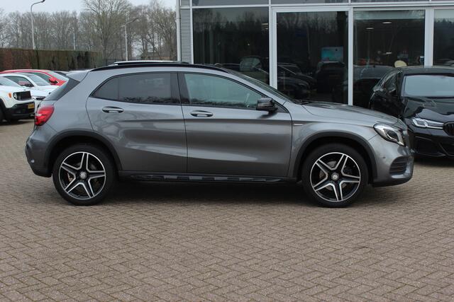 Mercedes-Benz GLA-KLASSE 250 4Matic WhiteArt / Panoramadak / Camera / Leder&Alcantara / Apple CarPlay / 19'' / Navigatie / Stoelverwarming / DAB / Dodehoek / Cruise Control