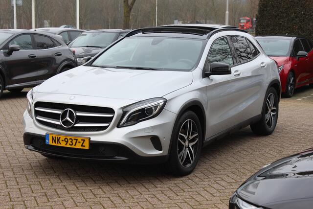 Mercedes-Benz GLA-KLASSE 180 Ambition / Panoramadak / Half leder / Navigatie / Urbanpakket / 18'' / Cruise Control