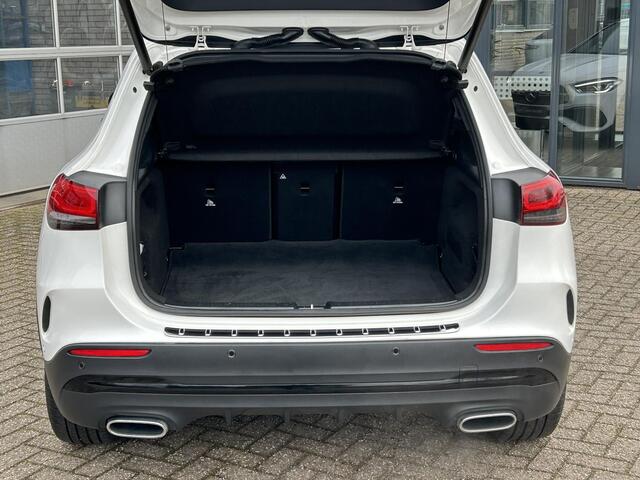 Mercedes-Benz GLA-KLASSE 200 AMG line | Nightpakket | Sfeerverlichting |