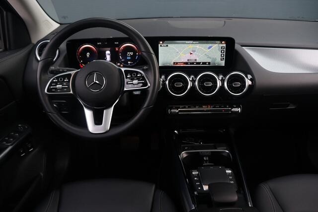 Mercedes-Benz GLA-KLASSE 250 e Business Line | Pano | Carplay | DAB |