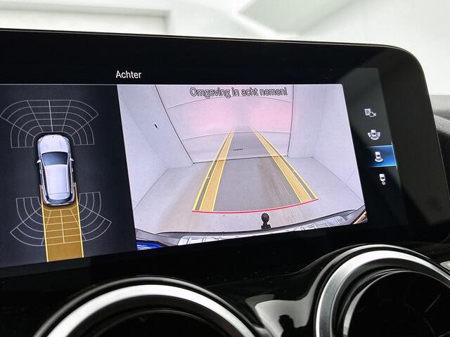 Mercedes-Benz GLA-KLASSE 250e AMG-line | Trekhaak af fabriek | Parkeerpakket met achteruitrijcamera | Spiegelpakket | Dodehoek assistent | Inclusief 24 maanden MB Certified garantie voor Europa.