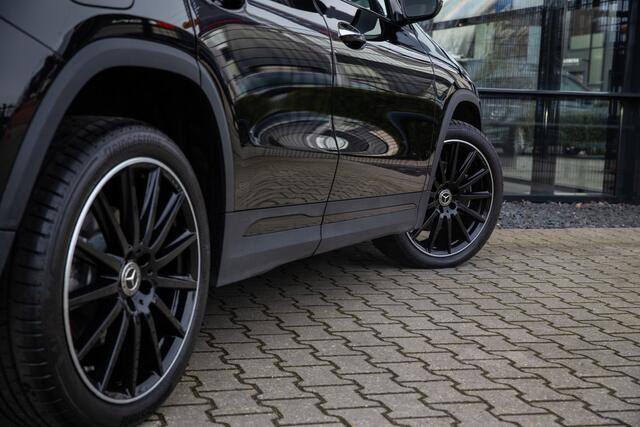 Mercedes-Benz GLA-KLASSE 250 e AMG Line , Panoramadak, Sfeerverlichting, Achteruitrijcamera,