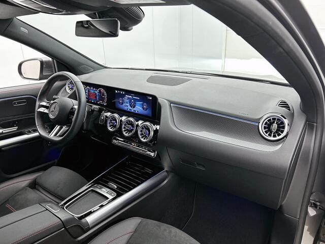 Mercedes-Benz GLA-KLASSE 250 e AMG Plug-In Hybride Trekhaak | AMG Line Premium | Sfeerverlichting | Distronic | MultiBeam Ledkoplampen | Stuur en Stoelverwarming. Inclusief 24 maanden Mercedes-Benz Certified garantie voor Europa.