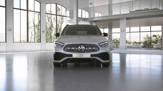 Mercedes-Benz GLA-KLASSE 180 AMG Line | 20" lichtmetalen velgen | Panoramadak | Night | Widescreen | Stoelverwarming |