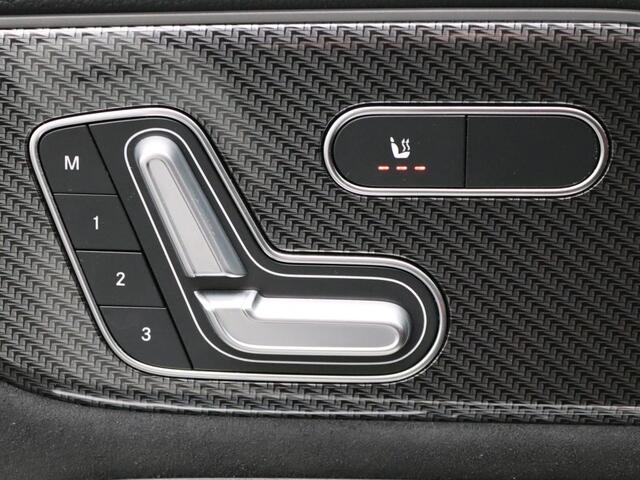 Mercedes-Benz GLA-KLASSE 180 Business Solution AMG Inclusief 48 maanden MB Certified garantie voor Europa.