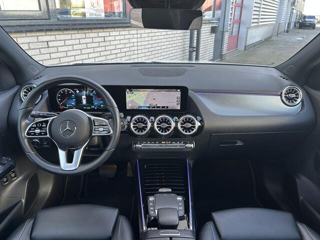 Mercedes-Benz GLA-KLASSE 250 e AMG Line | Adaptief Cruise Control | Panoramadak | Stoelverwarming