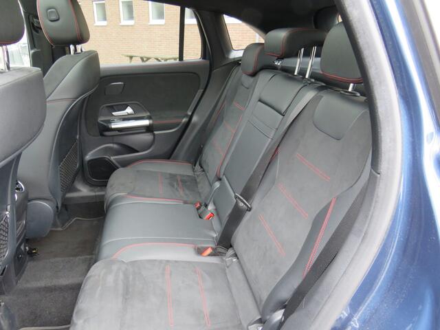 Mercedes-Benz GLA-KLASSE 250 e Business Solution AMG Limited * Rijklaarprijs incl. garantie * Panoramdak * Trekhaak * Camera * Led *