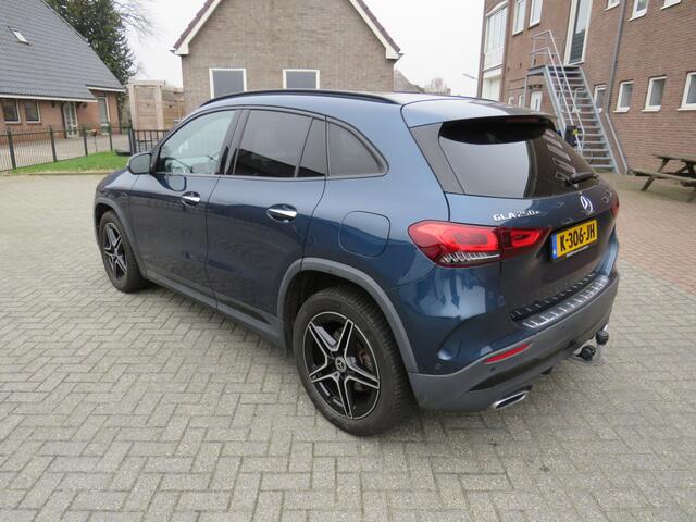 Mercedes-Benz GLA-KLASSE 250 e Business Solution AMG Limited * Rijklaarprijs incl. garantie * Panoramdak * Trekhaak * Camera * Led *