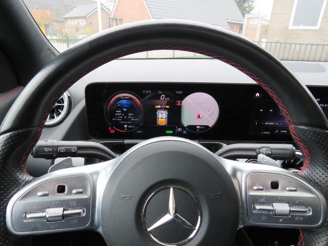 Mercedes-Benz GLA-KLASSE 250 e Business Solution AMG Limited * Rijklaarprijs incl. garantie * Panoramdak * Trekhaak * Camera * Led *