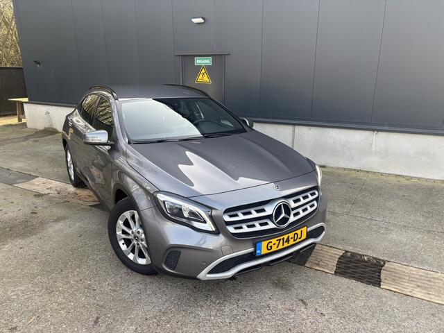 Mercedes-Benz GLA-KLASSE 180 Business Solution Limited