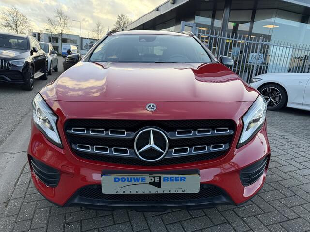 Mercedes-Benz GLA-KLASSE 200 AMG Night Trekhaak | Camera | Leer | Elekt. klep | LED